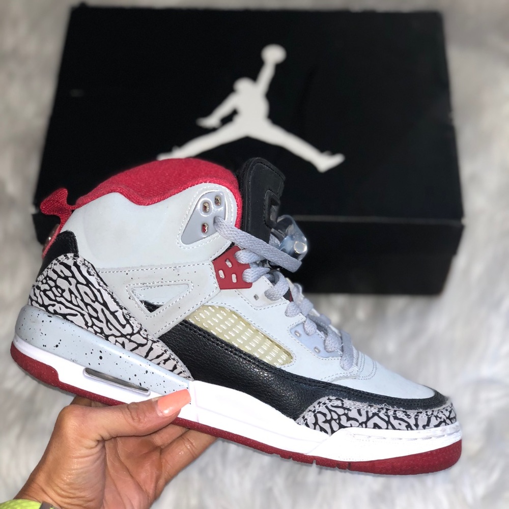 NIKE AIR JORDAN SPIZIKE BG 7 YOUTH WOLF GREY